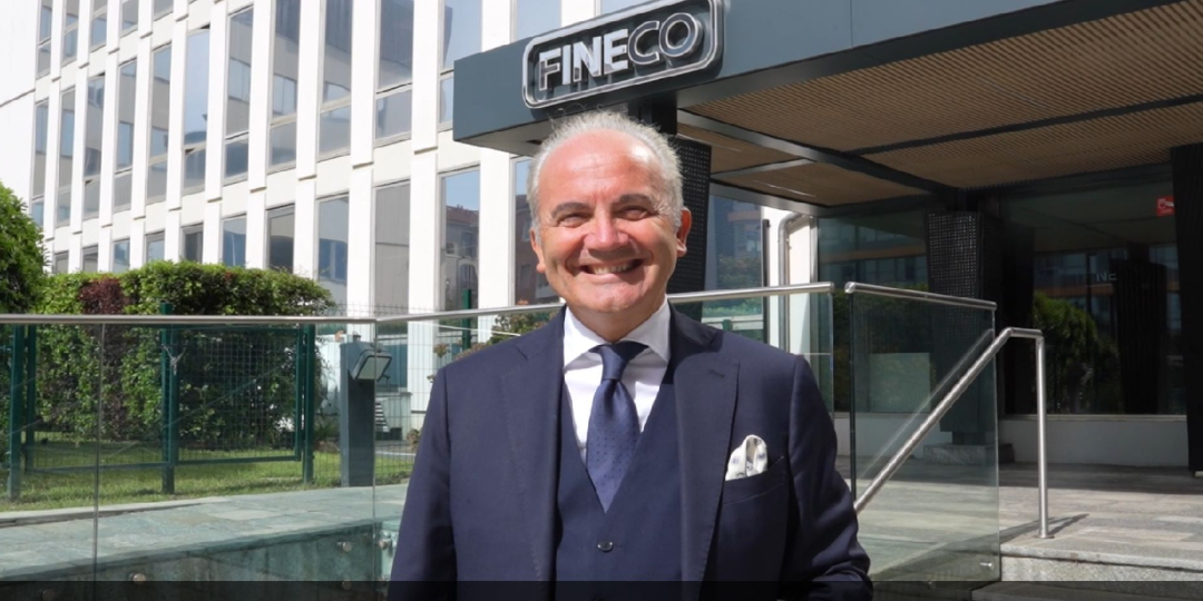 Rappresentazione visiva dell'articolo: C’è chi resta dove si sente al sicuro e chi sceglie di mettersi in gioco per crescere davvero.